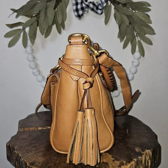 Dooney & Bourke Medium Pocket Satchel Tan Leather Tassel Bag Crossbody 8L977 - Picture 13 of 16